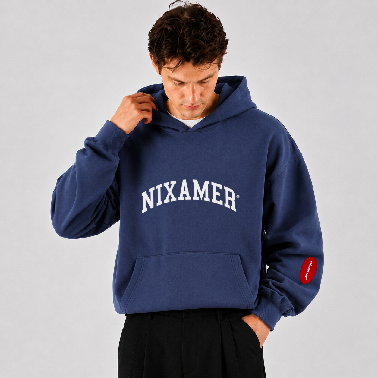 Hoodie - LE NIX ©