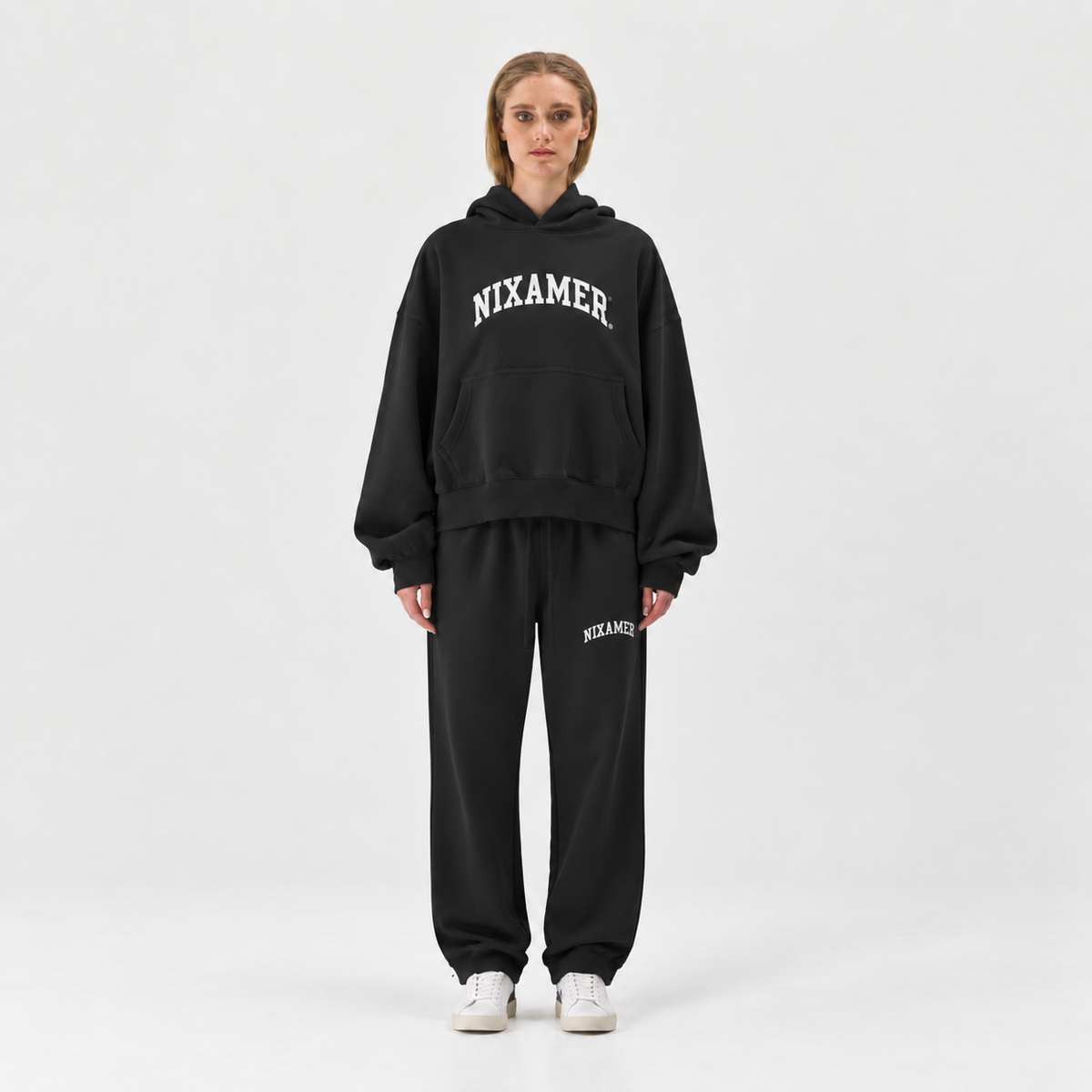 Ensemble 01 Hoodie
