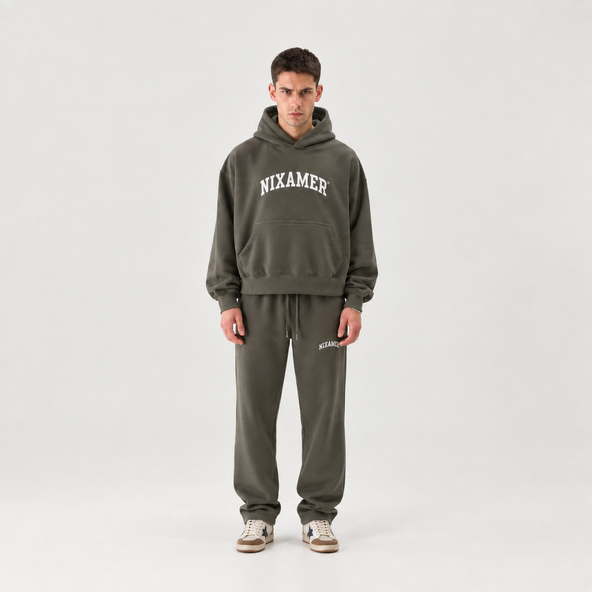 Ensemble 01 Hoodie