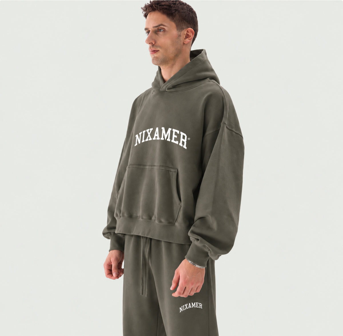 Ensemble 01 Hoodie